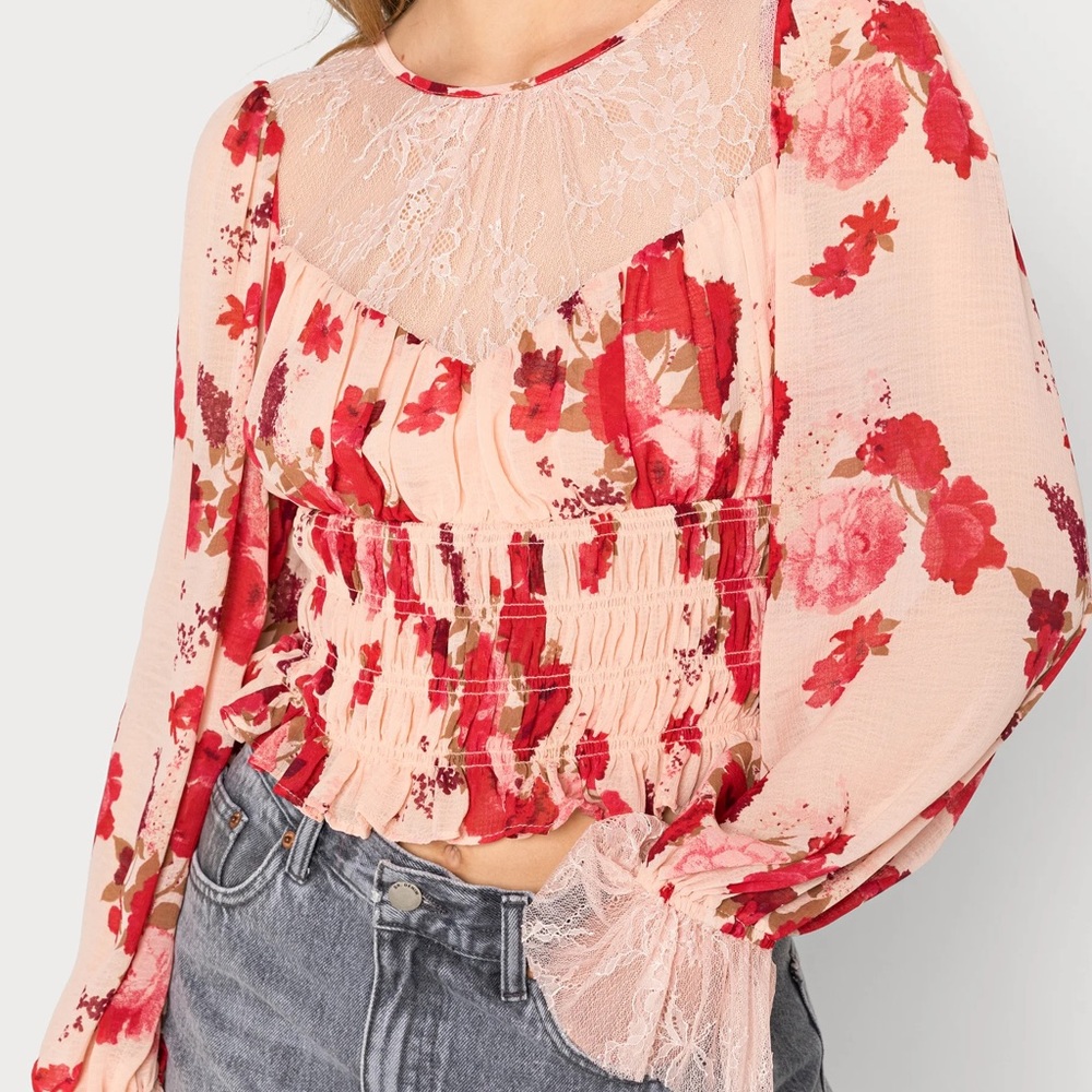Free People Daphne blouse floral, smocked, lace detail, feminine, size large